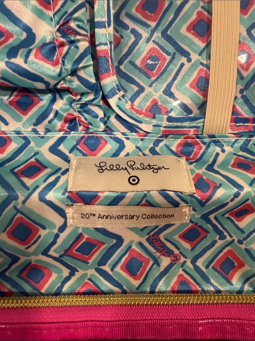 Toiletry bag - Picture 2 of 5